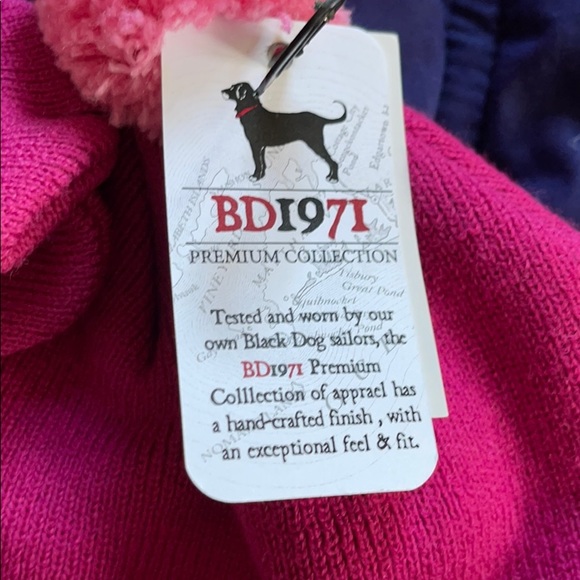 The Black Dog hat/mittens -toddler - Picture 2 of 4